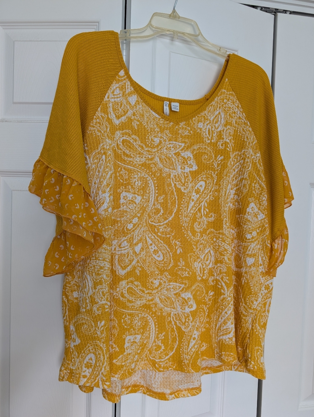 Women's Paisley Ruffle Sleeve Top